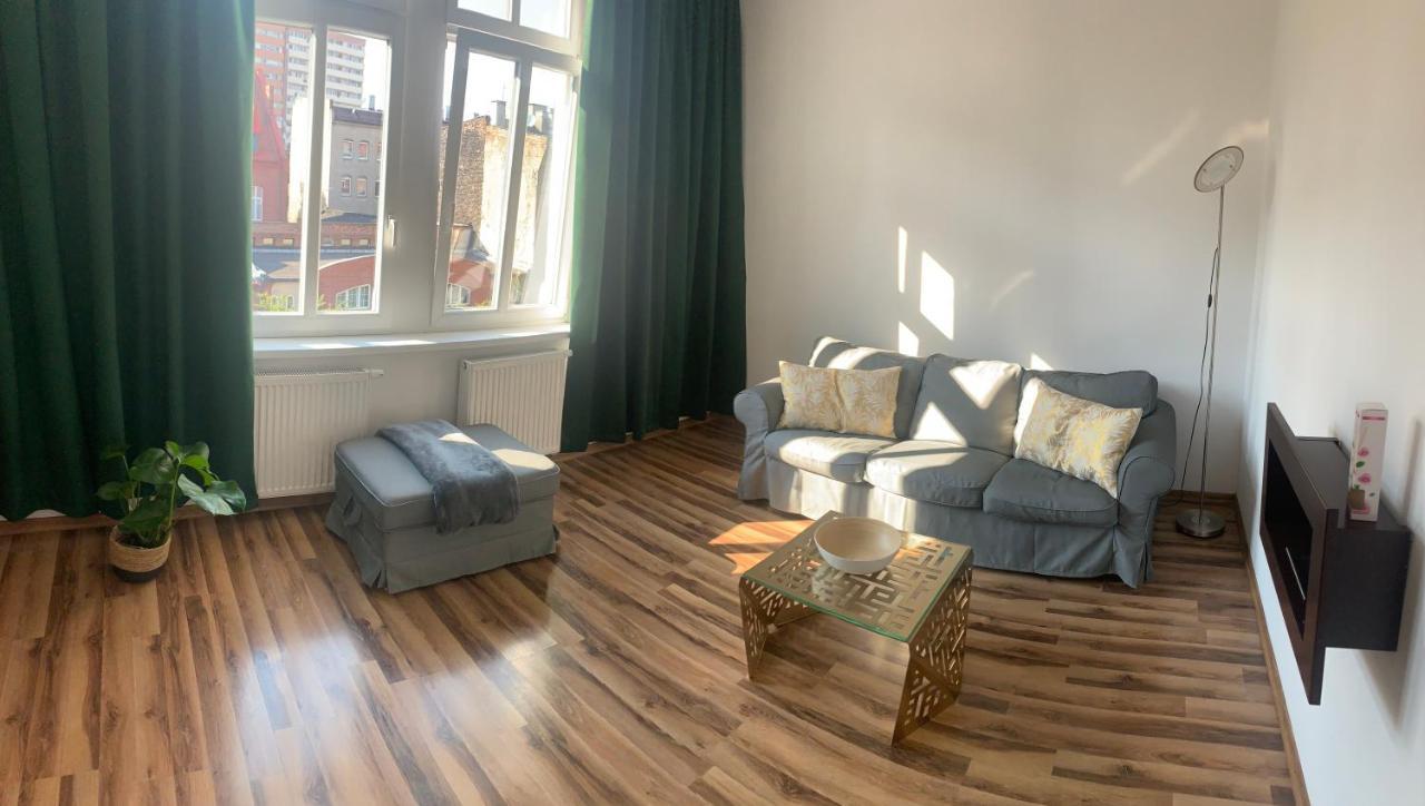 Kamienica Apartment Хожов Екстериор снимка
