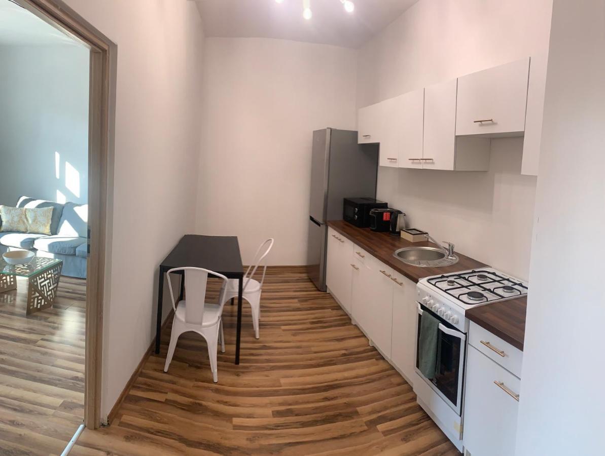 Kamienica Apartment Хожов Екстериор снимка